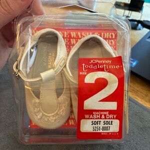 JCPenney Toddletime Cream Soft Sole Baby Shoes